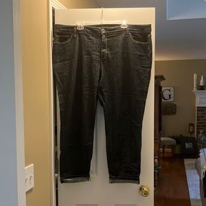 Liz Claiborne cropped boyfriend cut jeans.